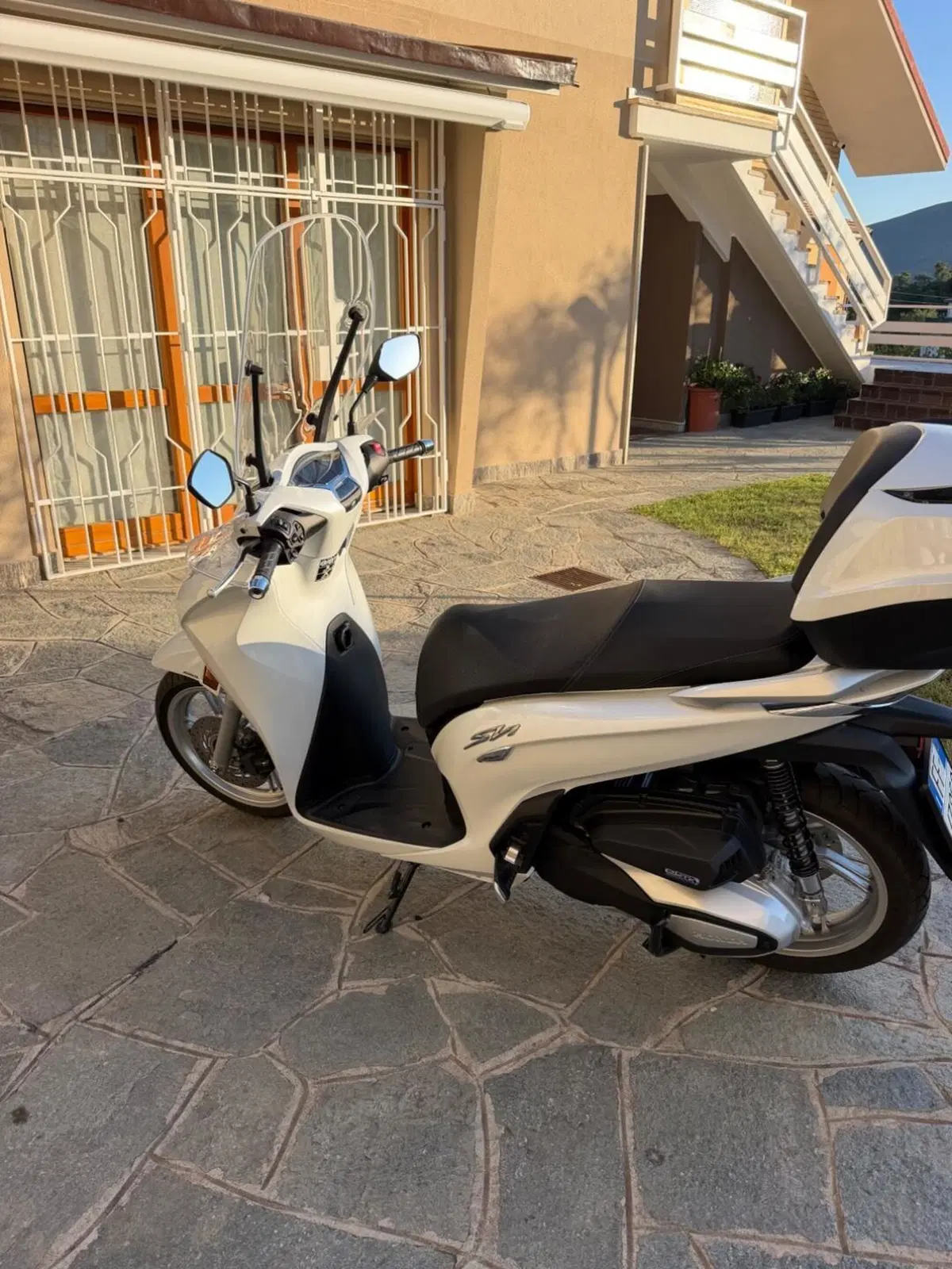 Honda SH 350 (2021 - 24) (4)
