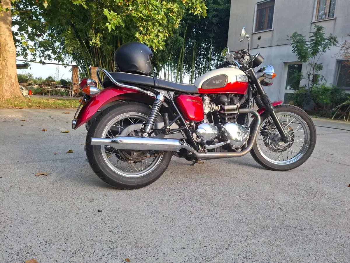 Triumph Bonneville T100 (2008 - 16)