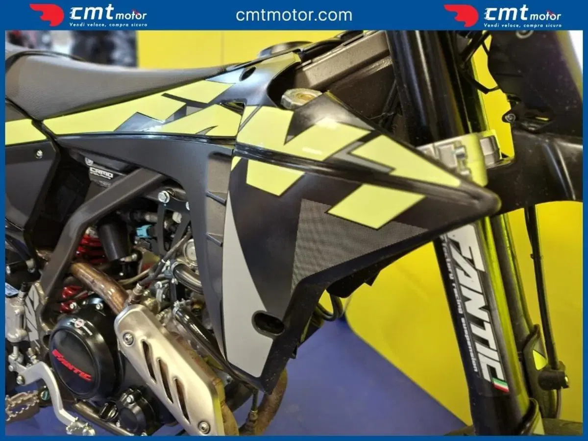 Fantic Motor XMF 125 Competition (2025 - 26) (6)