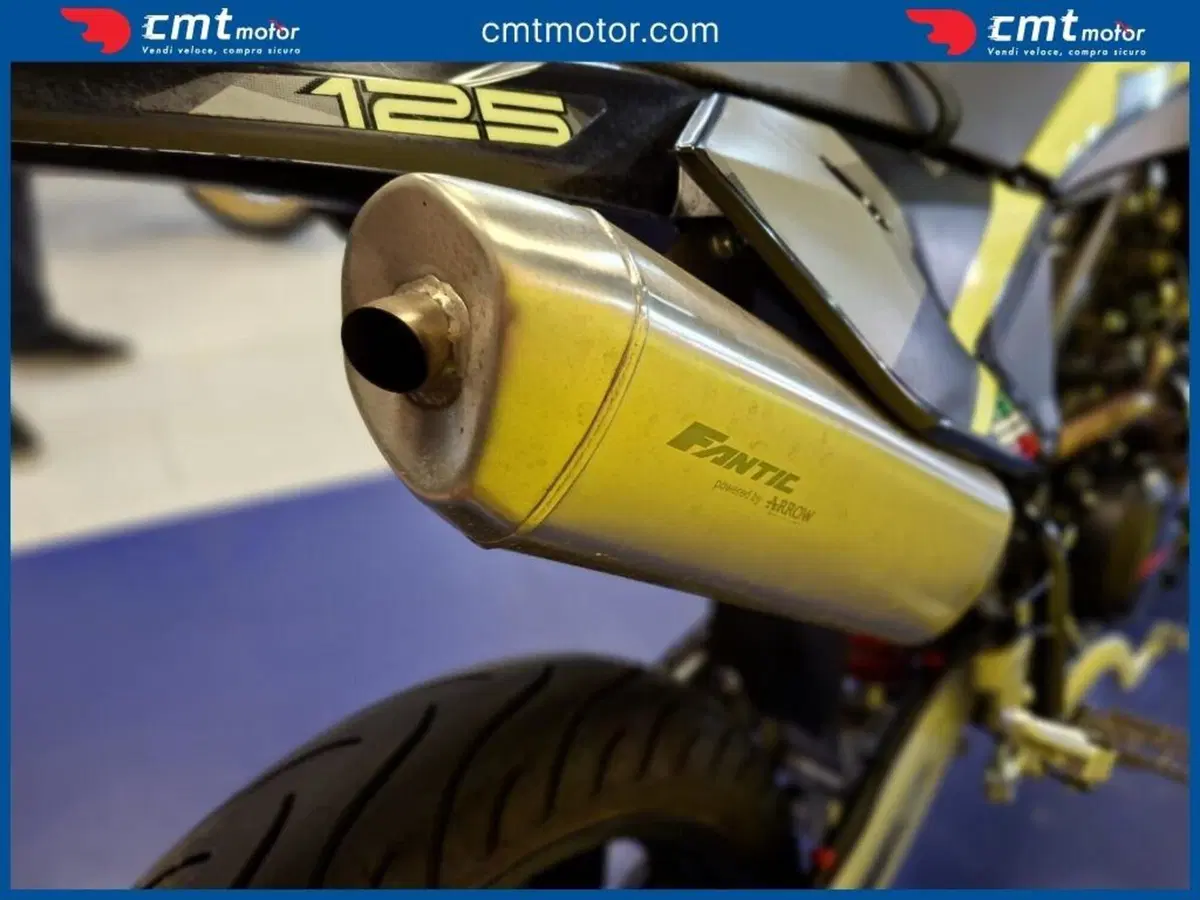 Fantic Motor XMF 125 Competition (2025 - 26) (11)