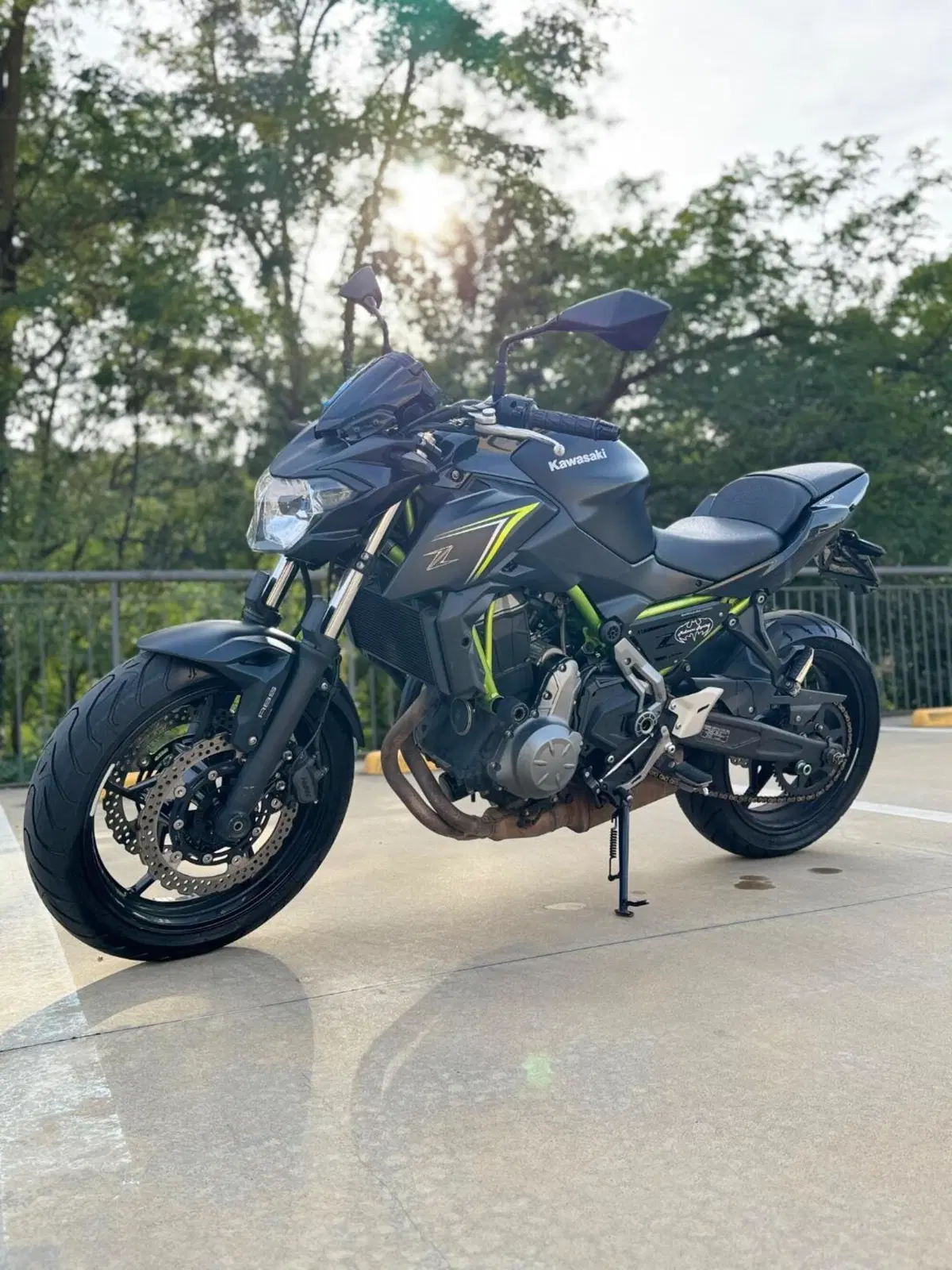 Kawasaki Z 650 (2017 - 19) (2)