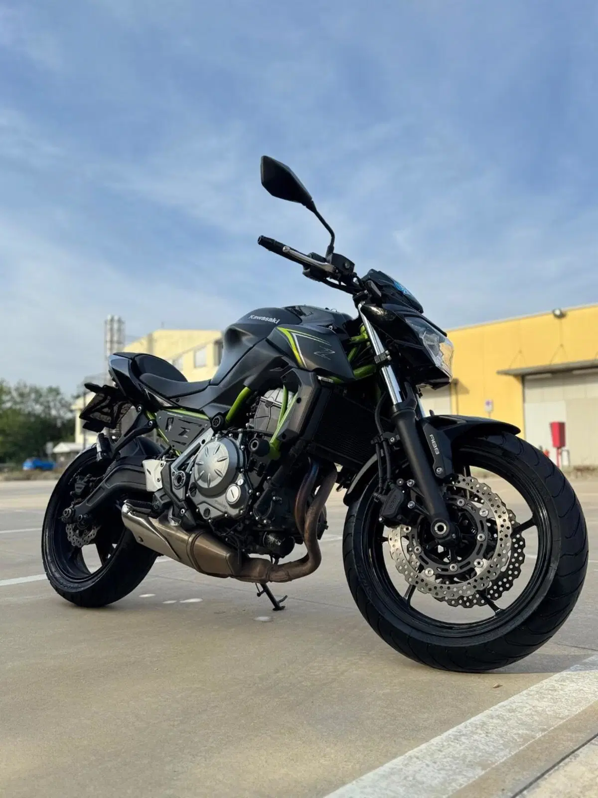 Kawasaki Z 650 (2017 - 19) (5)