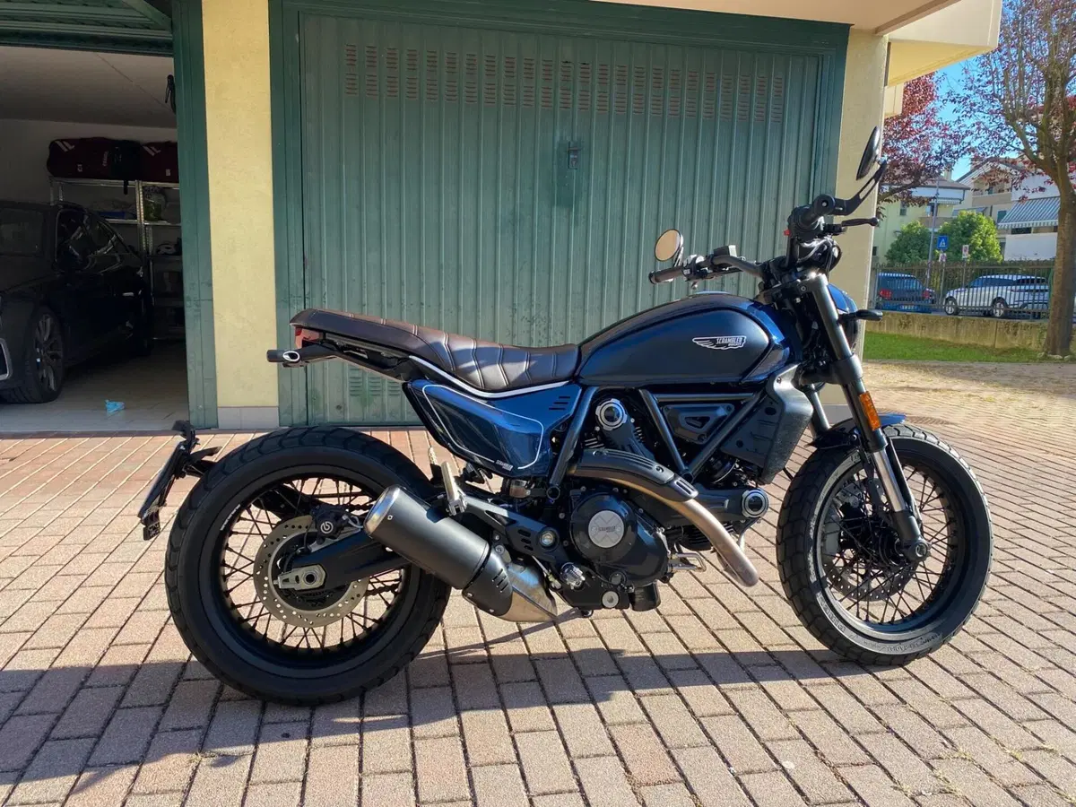 Ducati Scrambler 800 Nightshift (2023 - 24)