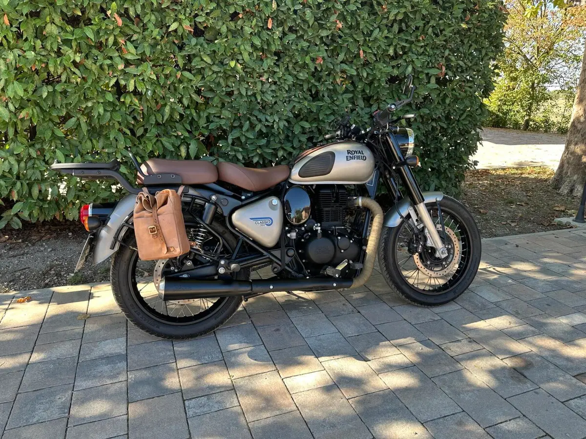 Royal Enfield Classic 350 (2021 - 26) (4)