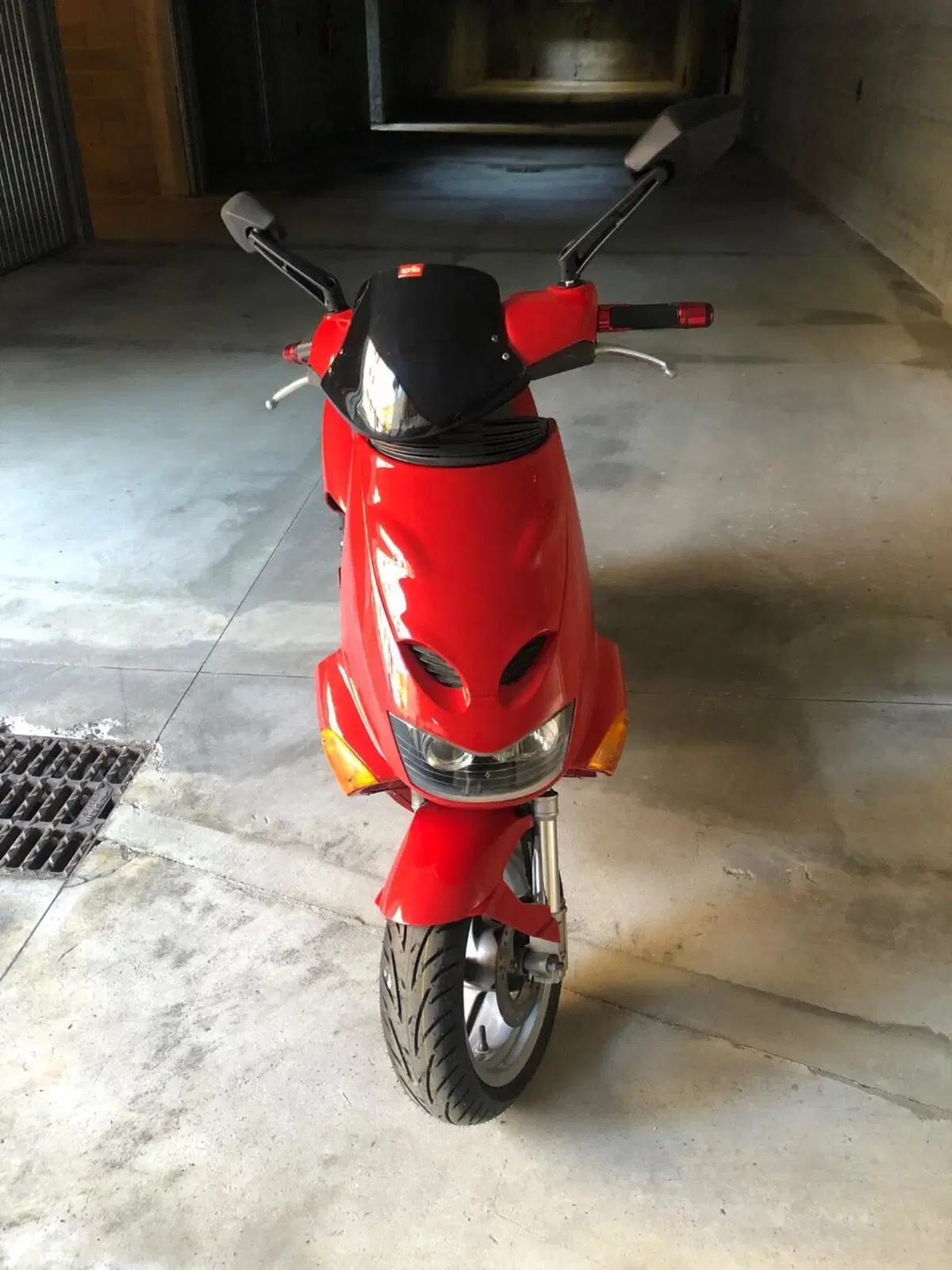 Aprilia SR 150 (1999 - 00) (2)