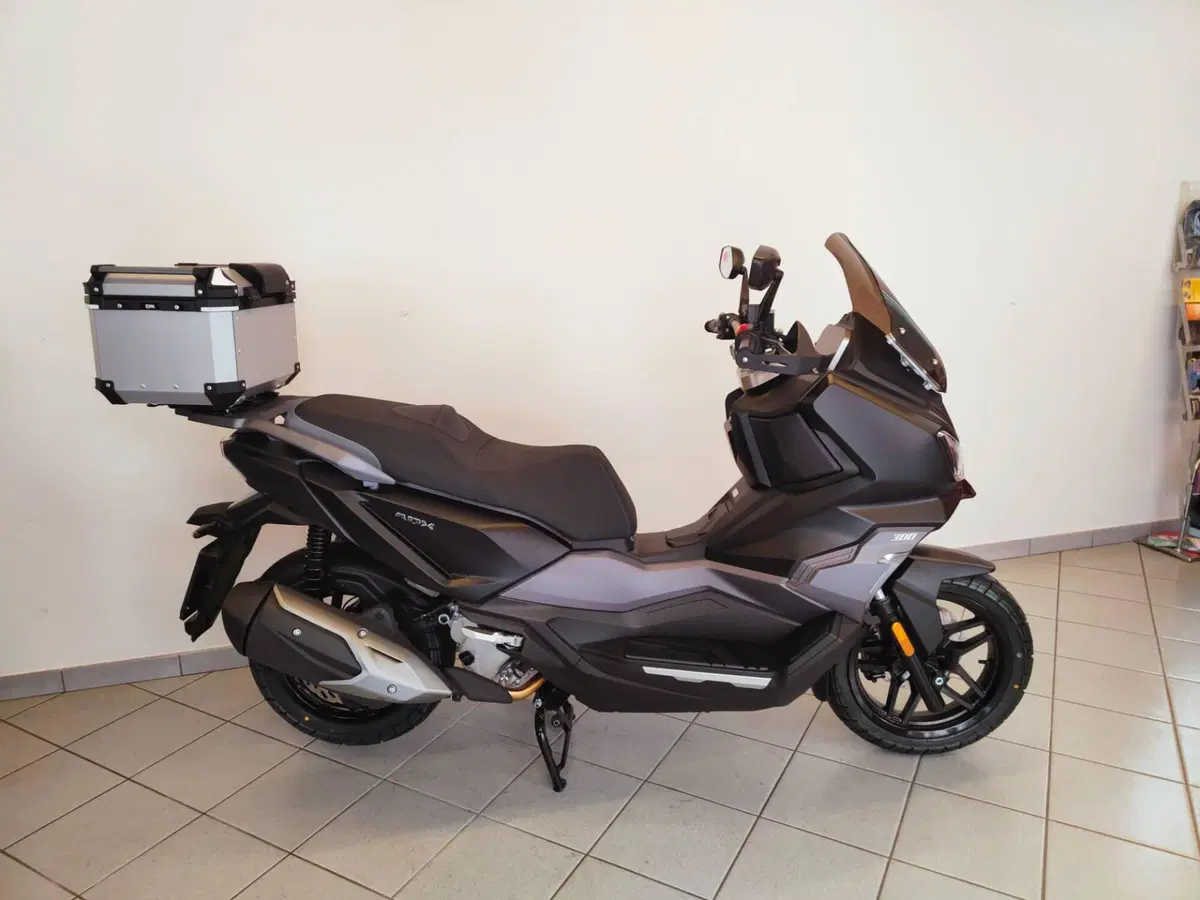 Sym ADX 300 (2024 - 26) (4)
