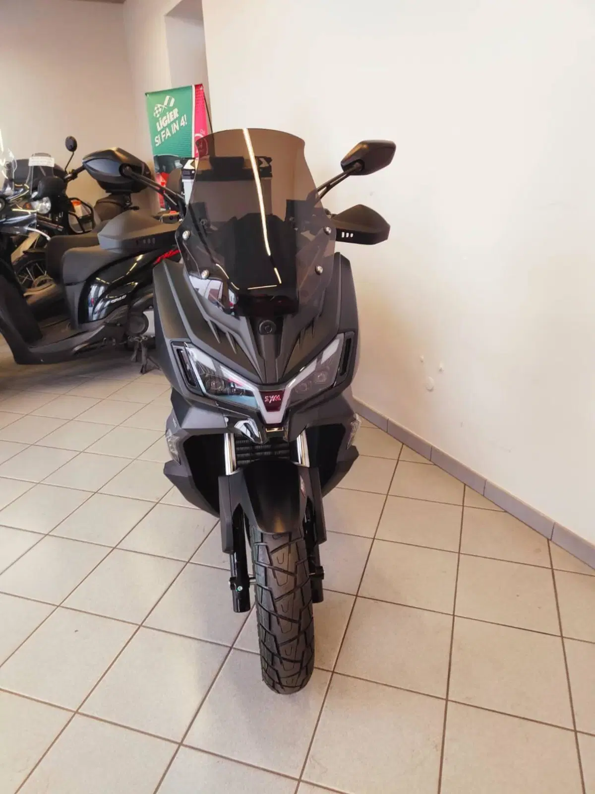 Sym ADX 300 (2024 - 26) (7)