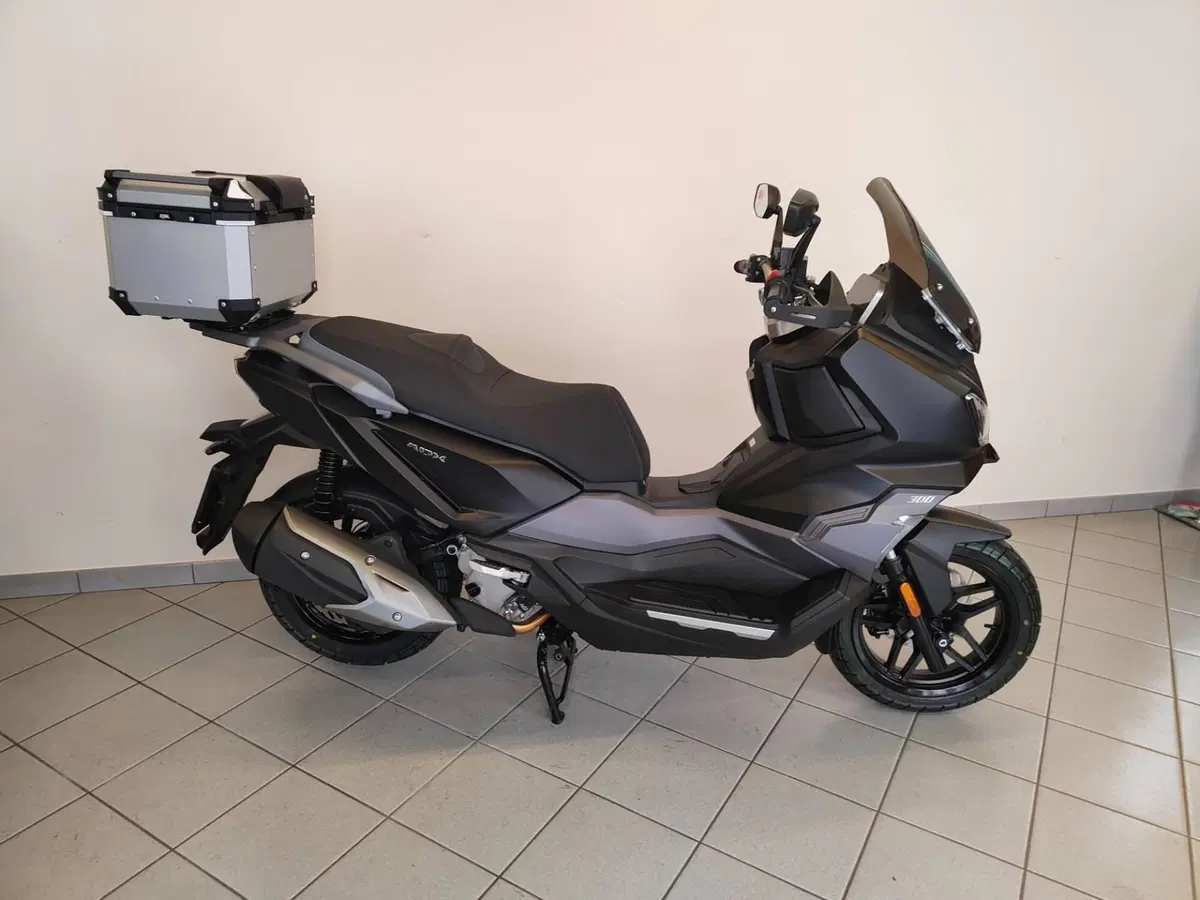 Sym ADX 300 (2024 - 26) (10)