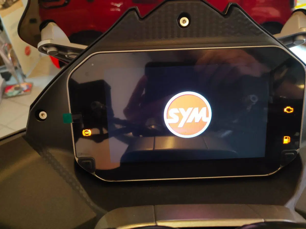 Sym ADX 300 (2024 - 26) (16)
