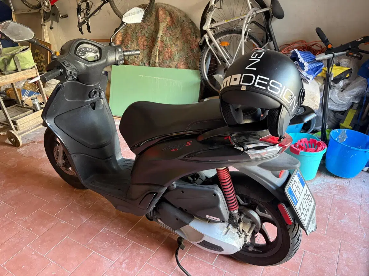 Piaggio Liberty 125 3V S ABS (2021 - 24) (4)