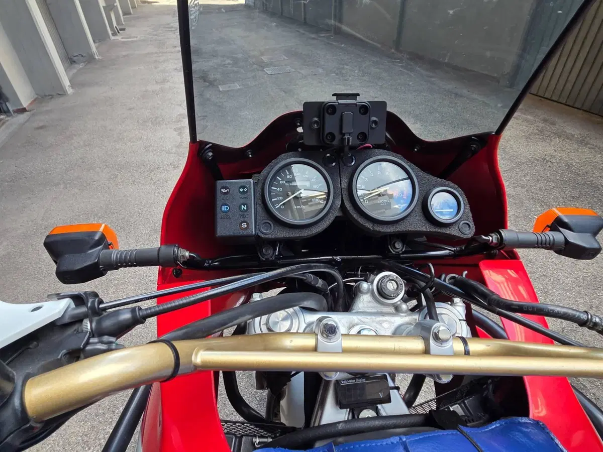 Honda Africa Twin XRV 750 (1996 - 02) (2)