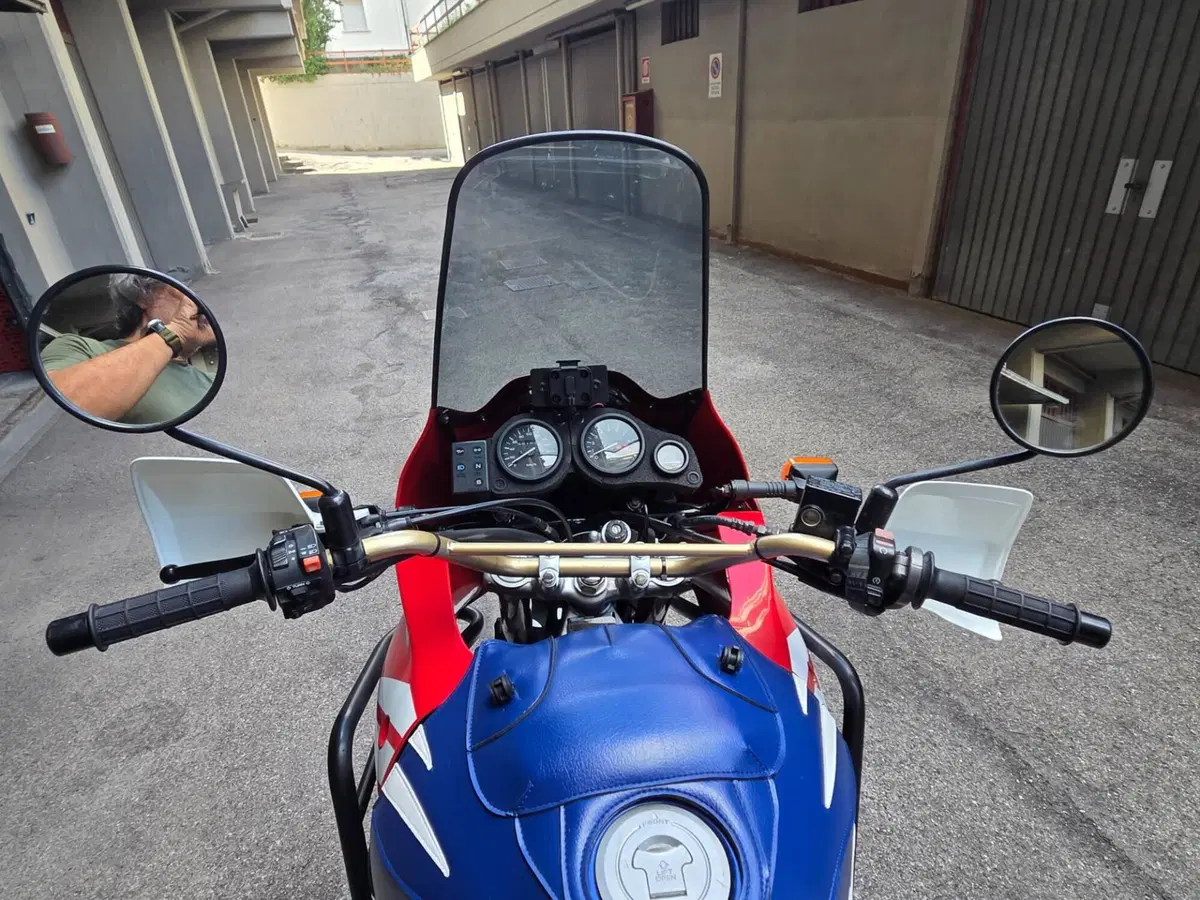 Honda Africa Twin XRV 750 (1996 - 02) (3)