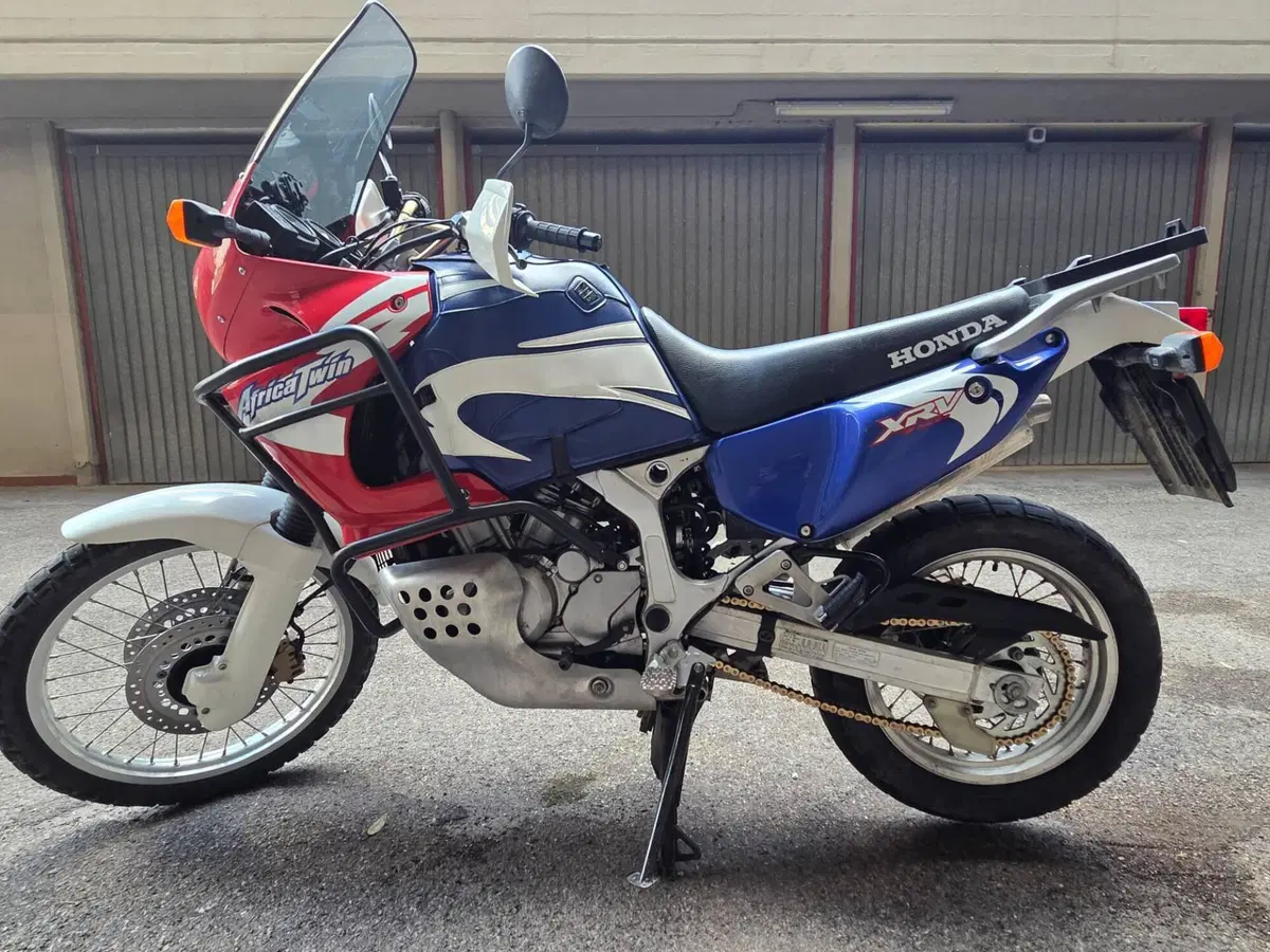 Honda Africa Twin XRV 750 (1996 - 02) (6)
