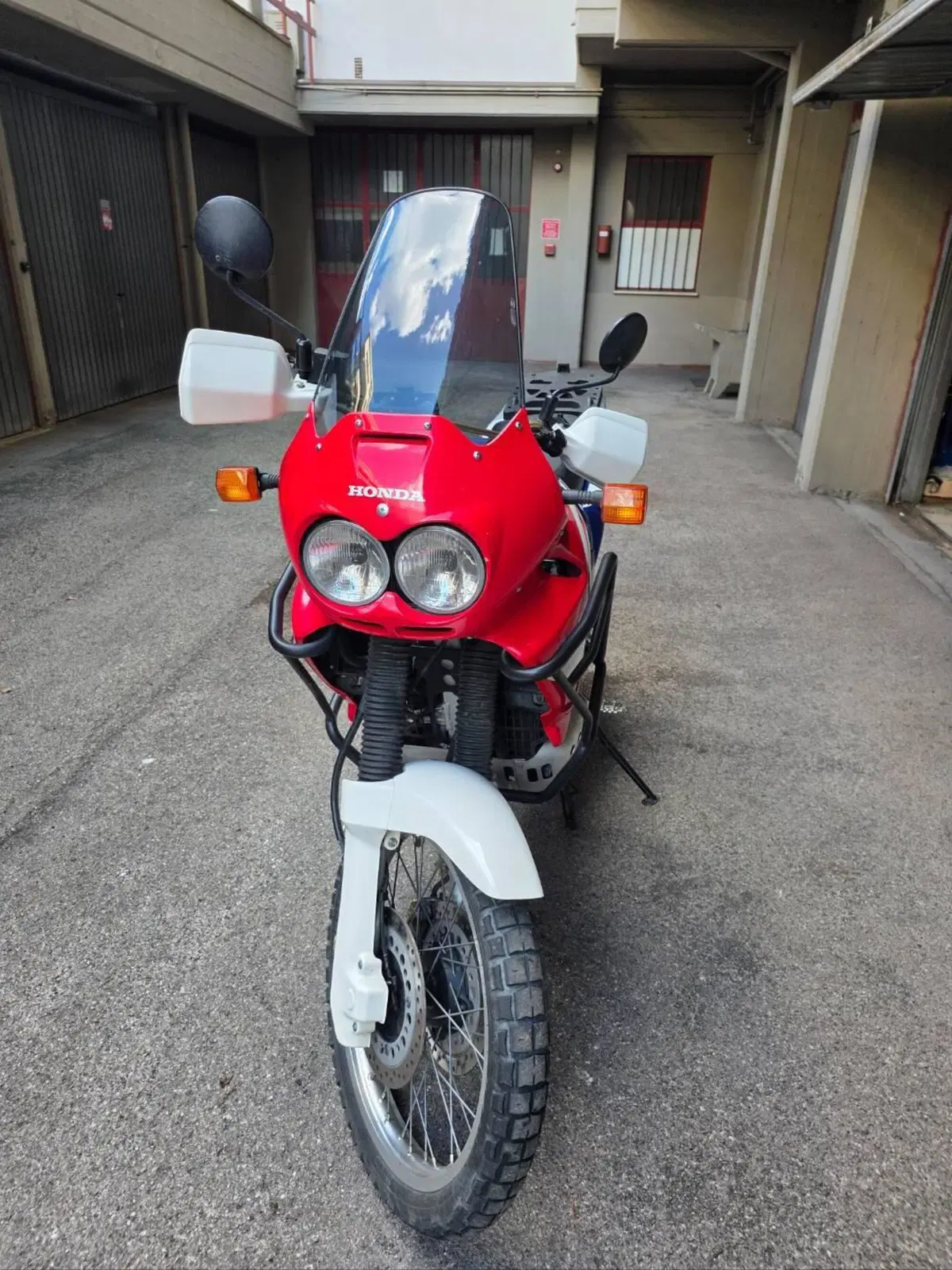Honda Africa Twin XRV 750 (1996 - 02) (10)