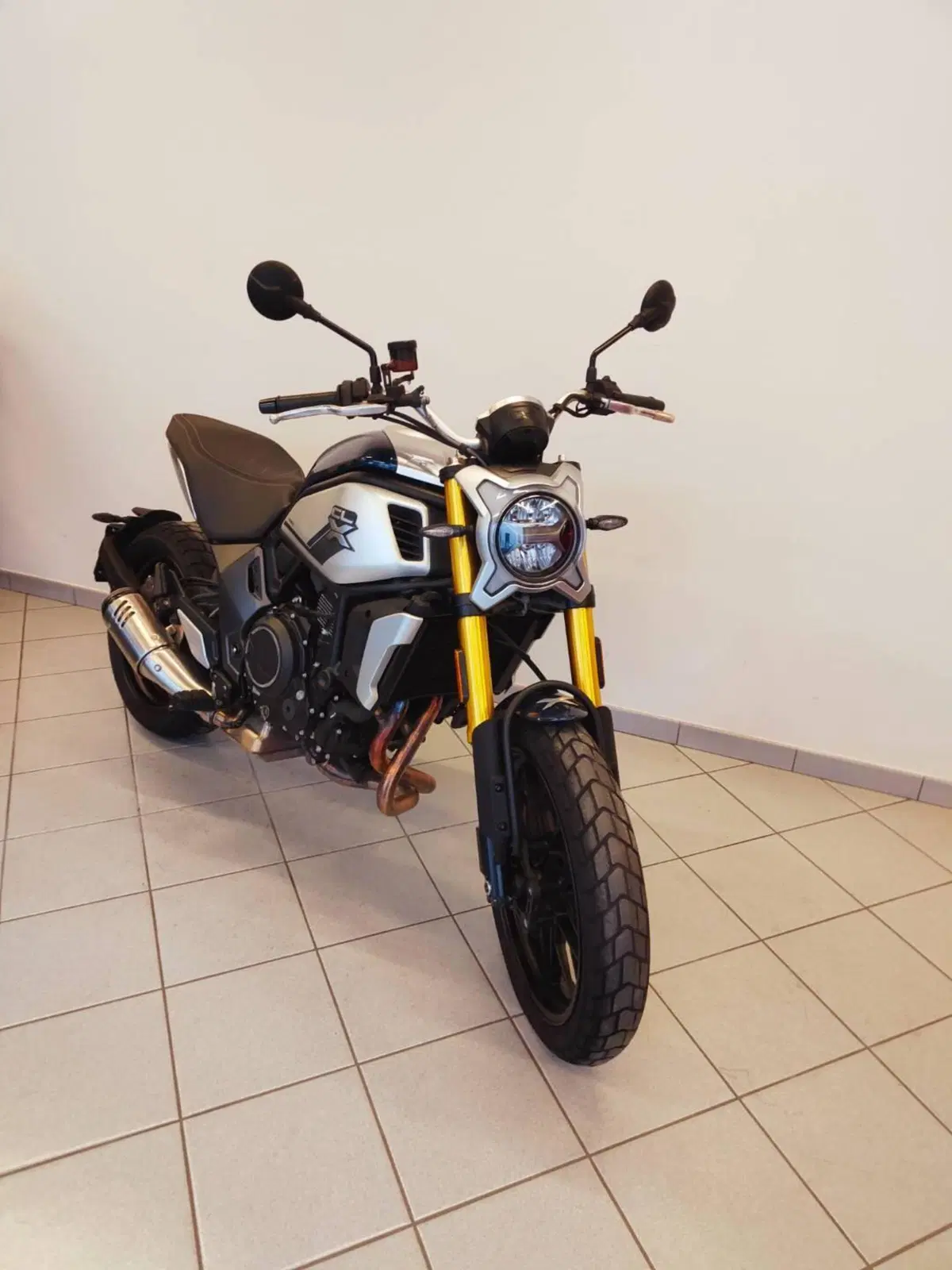 CFMOTO 700CL-X Heritage (2021 - 26) (5)