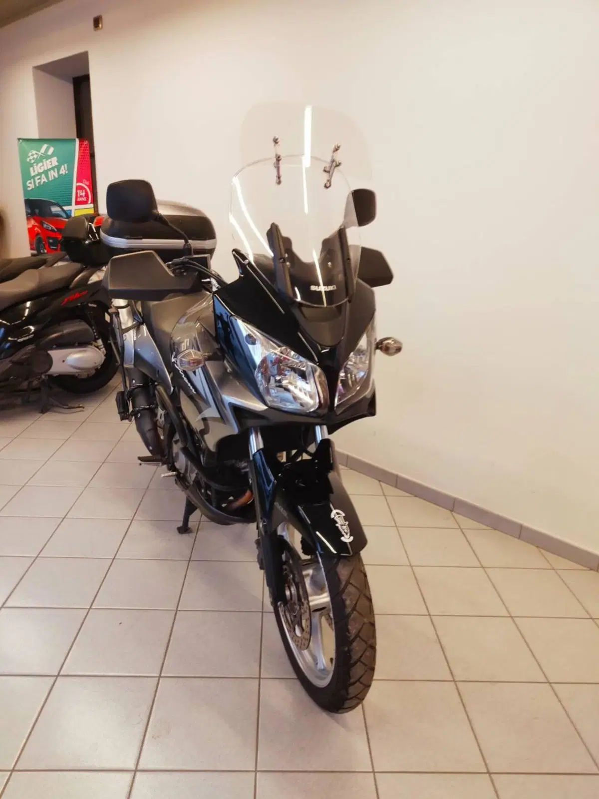Suzuki V-Strom 650 Traveller ABS (2008 - 11) (6)