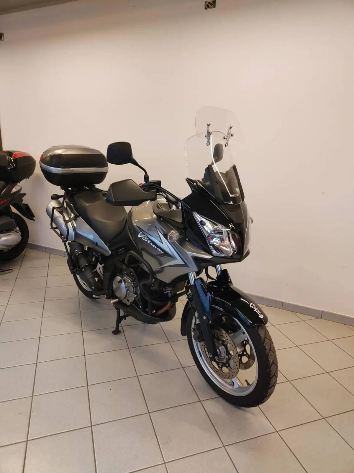 Suzuki V-Strom 650 Traveller ABS (2008 - 11) (13)