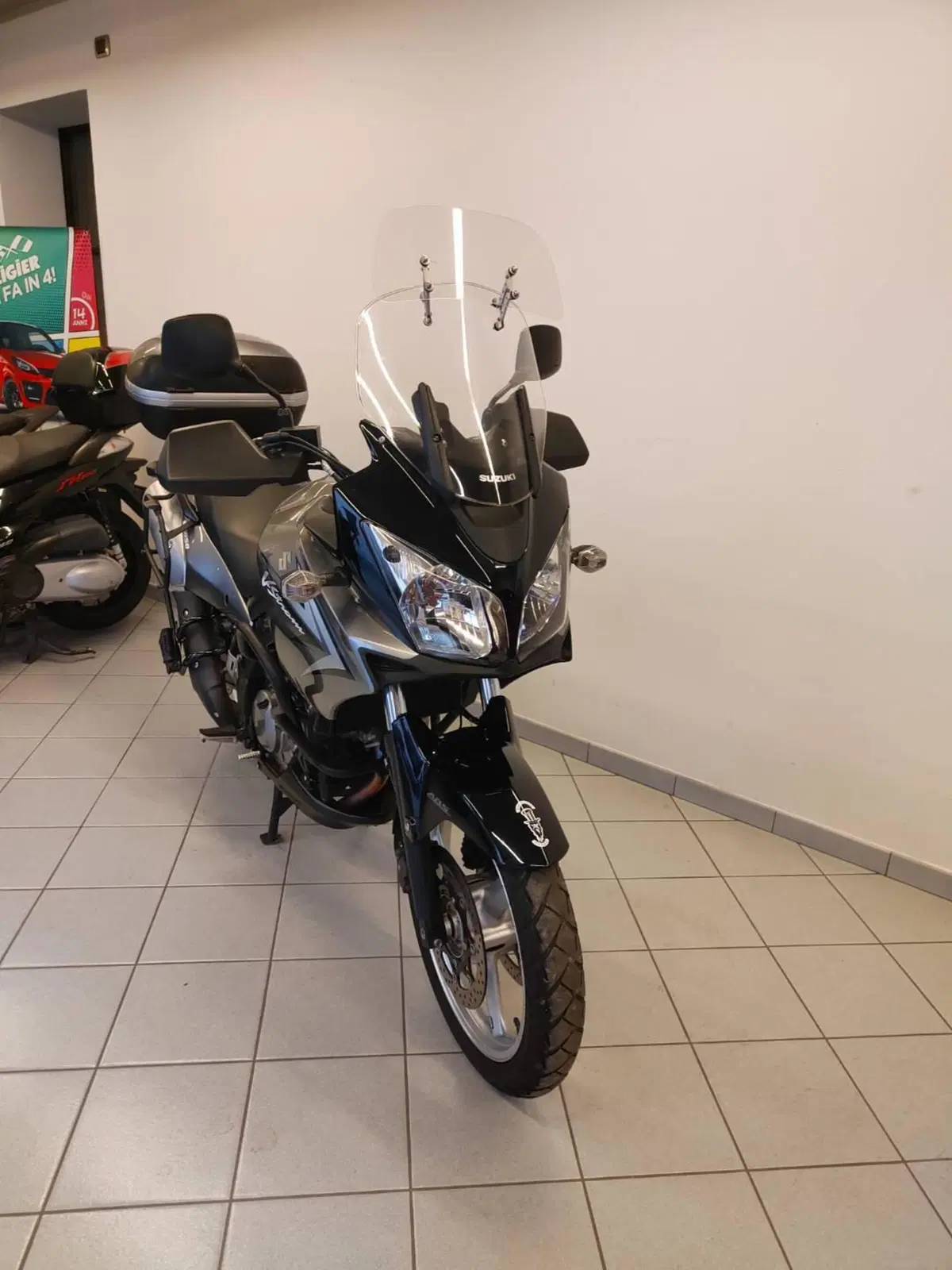 Suzuki V-Strom 650 Traveller ABS (2008 - 11) (14)