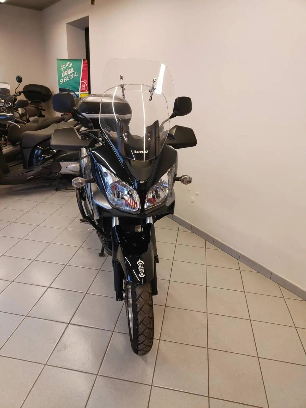 Suzuki V-Strom 650 Traveller ABS (2008 - 11) (15)
