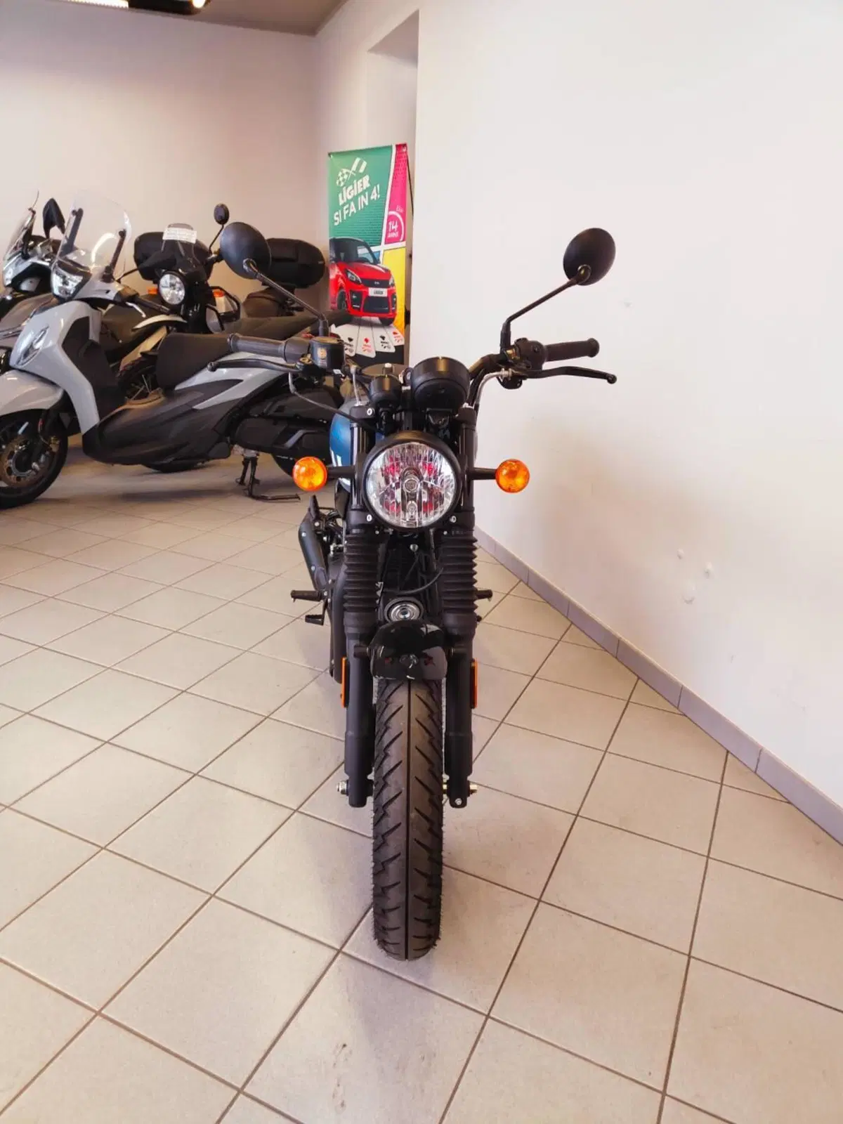 Royal Enfield HNTR 350 (2022 - 26) (6)