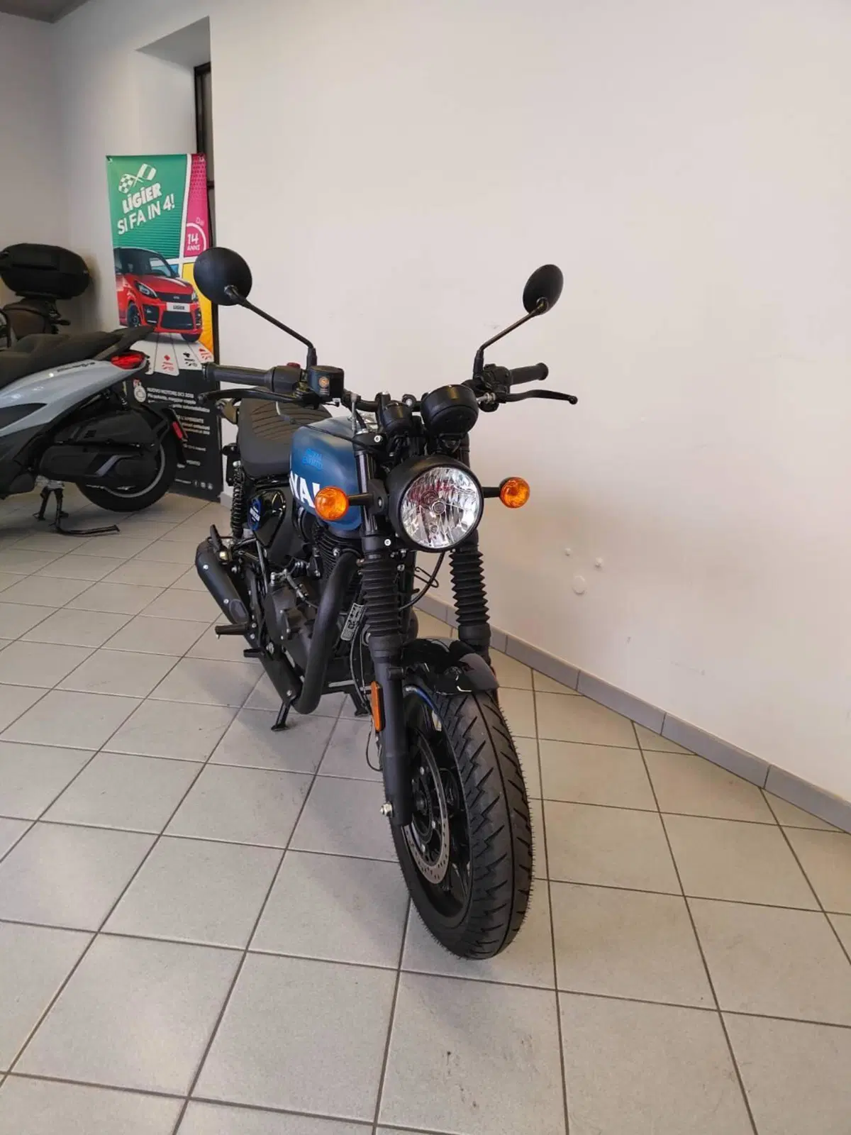 Royal Enfield HNTR 350 (2022 - 26) (13)
