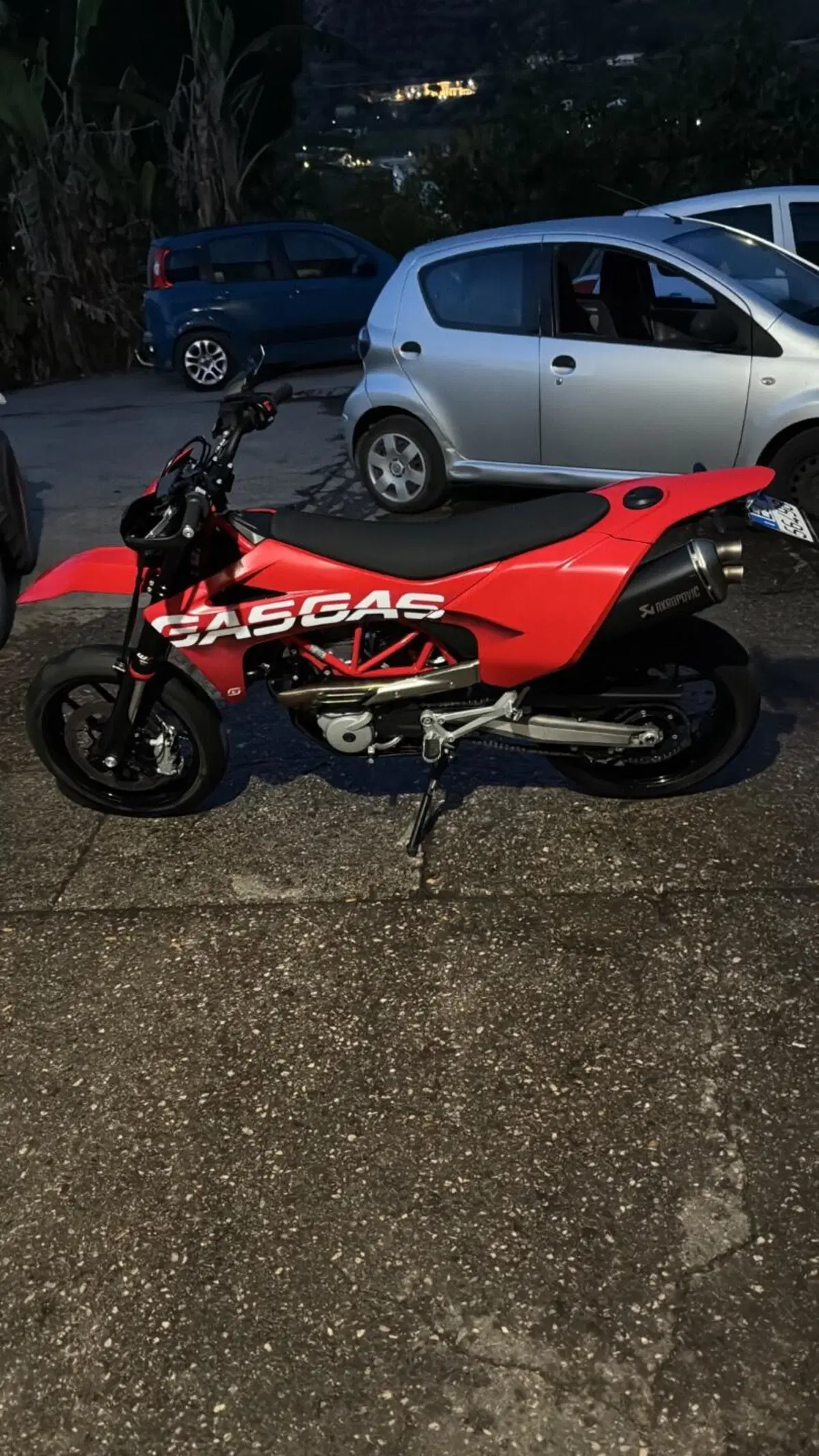 GASGAS SM 700 (2022 - 26) (2)