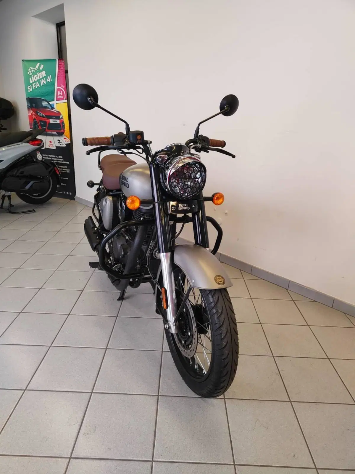 Royal Enfield Classic 350 (2021 - 26) (5)