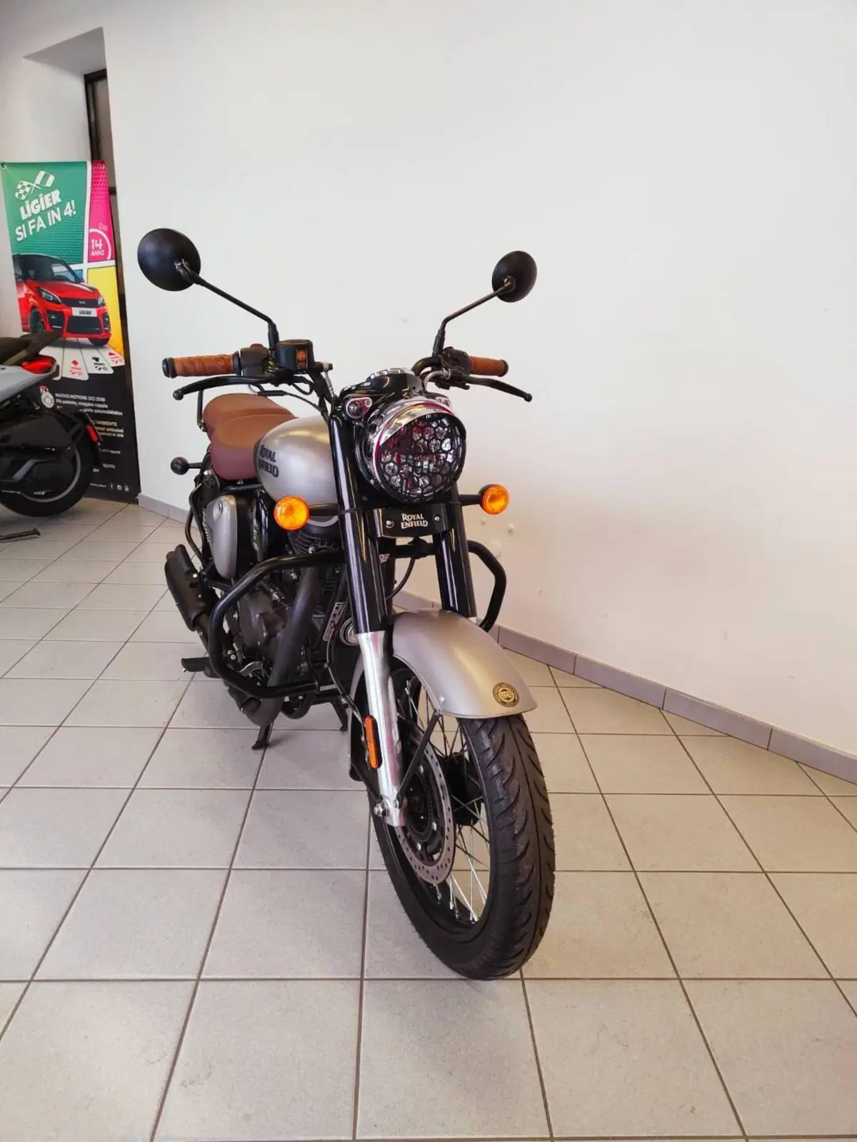 Royal Enfield Classic 350 (2021 - 26) (13)