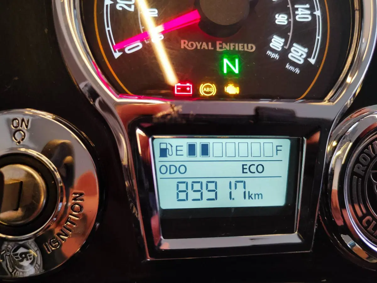 Royal Enfield Classic 350 (2021 - 26) (15)