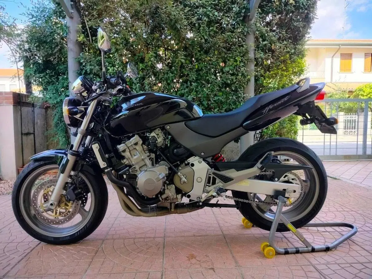 Honda Hornet 600 (2000 - 02) (2)