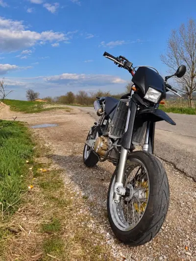 Husqvarna SM 610 usata