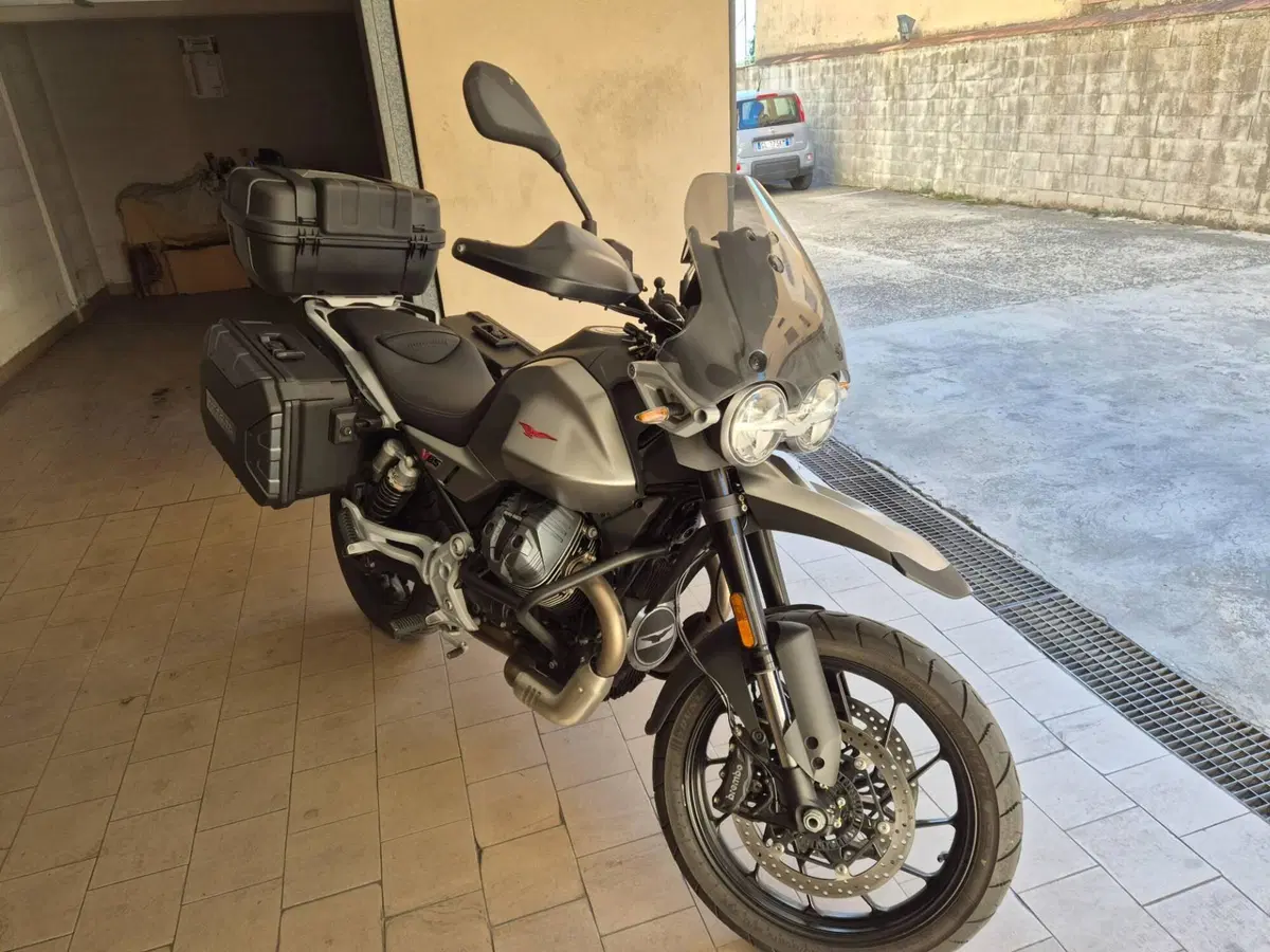 Moto Guzzi V85 Strada (2024 - 26) (5)