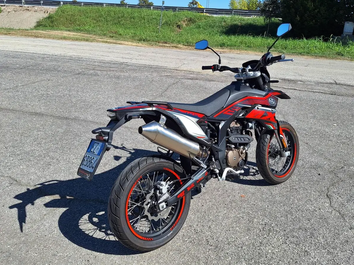 FB Mondial SMX 125 Motard (2021 - 24) (3)