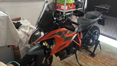 KTM 1290 Super Duke GT (2021 - 25) usata