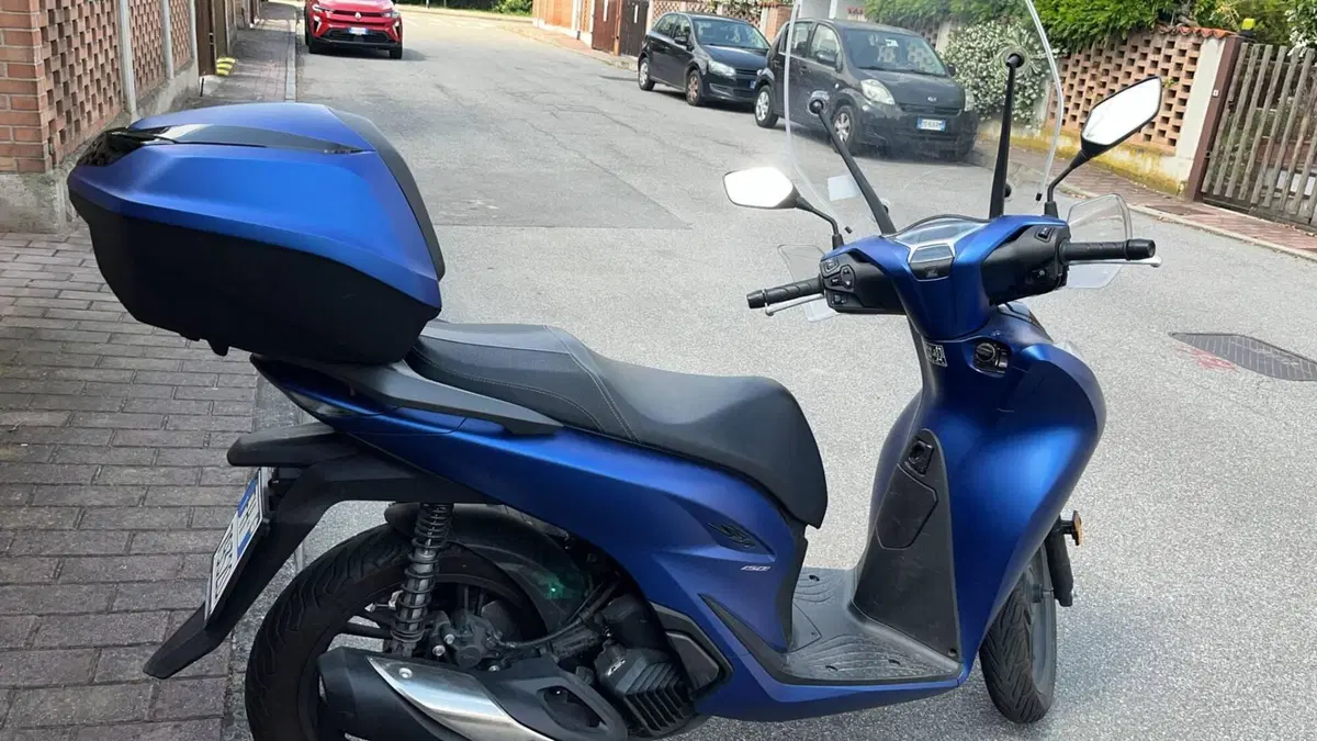 Honda SH 150i (2024 - 25) (4)