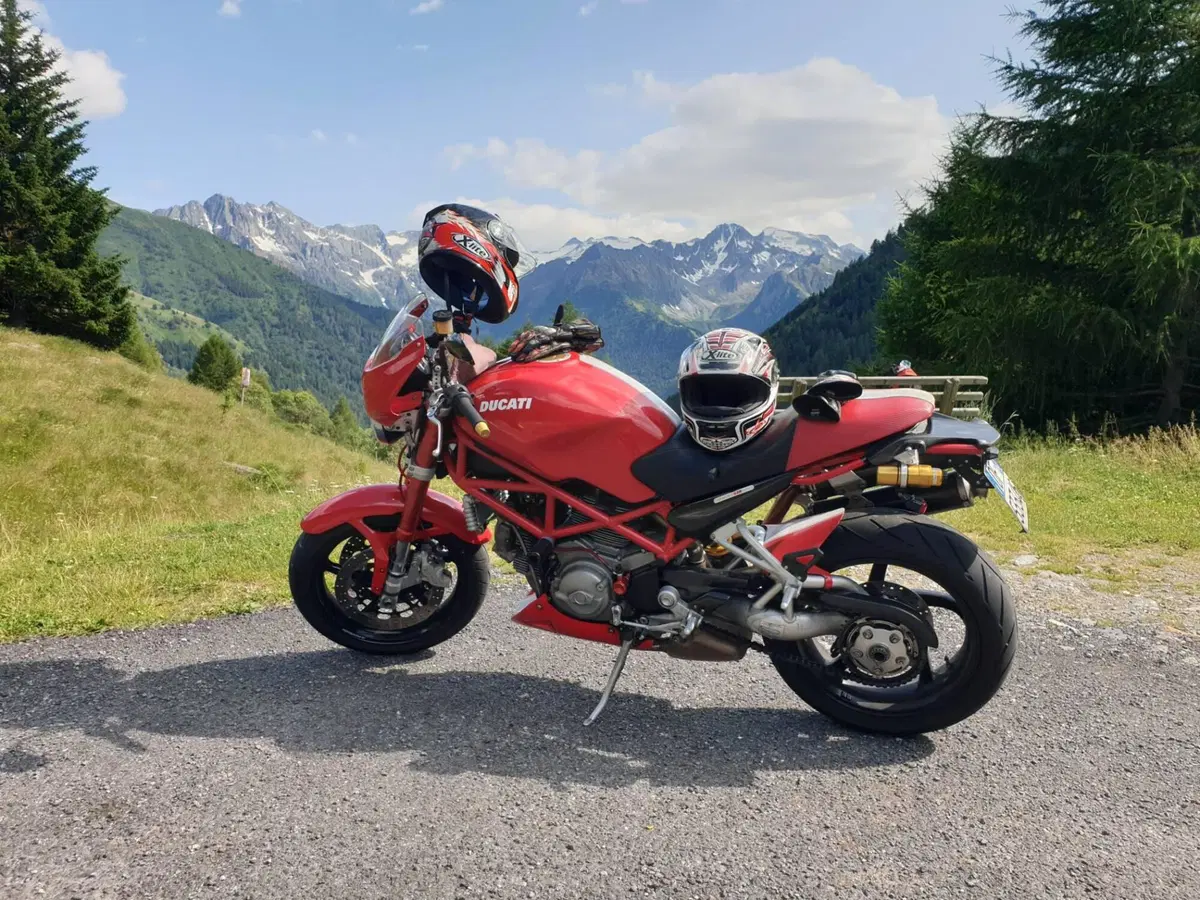 Ducati Monster S2R 1000 (2)