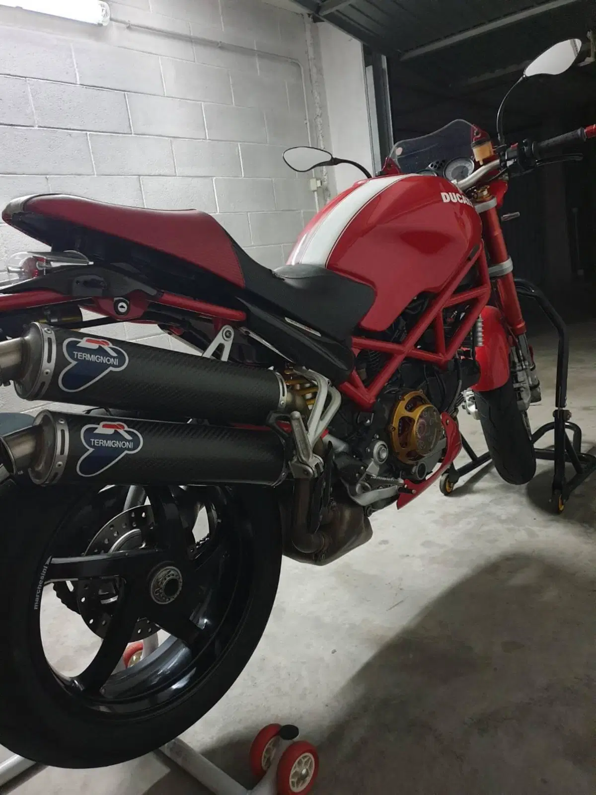 Ducati Monster S2R 1000 (3)