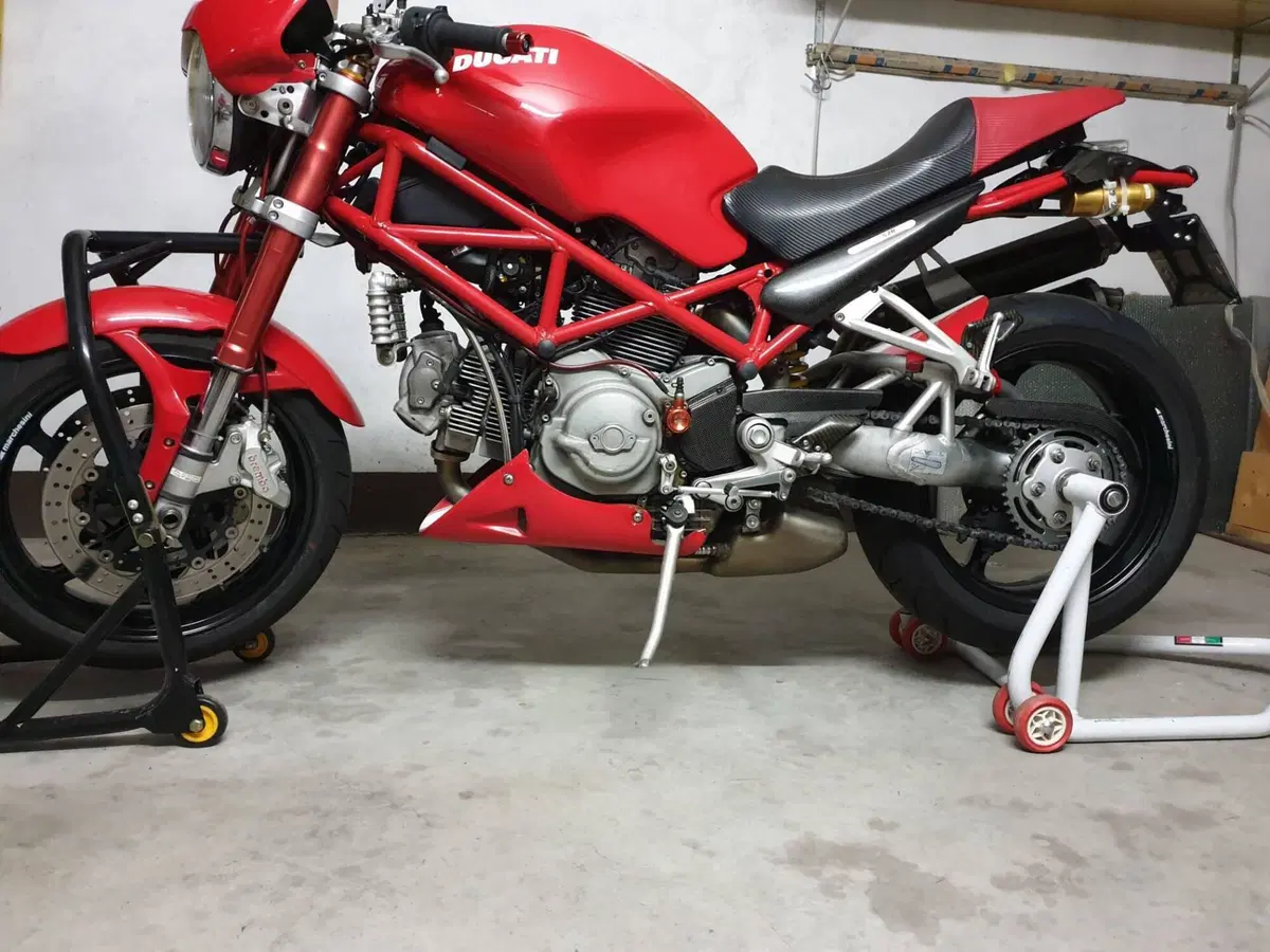 Ducati Monster S2R 1000 (5)