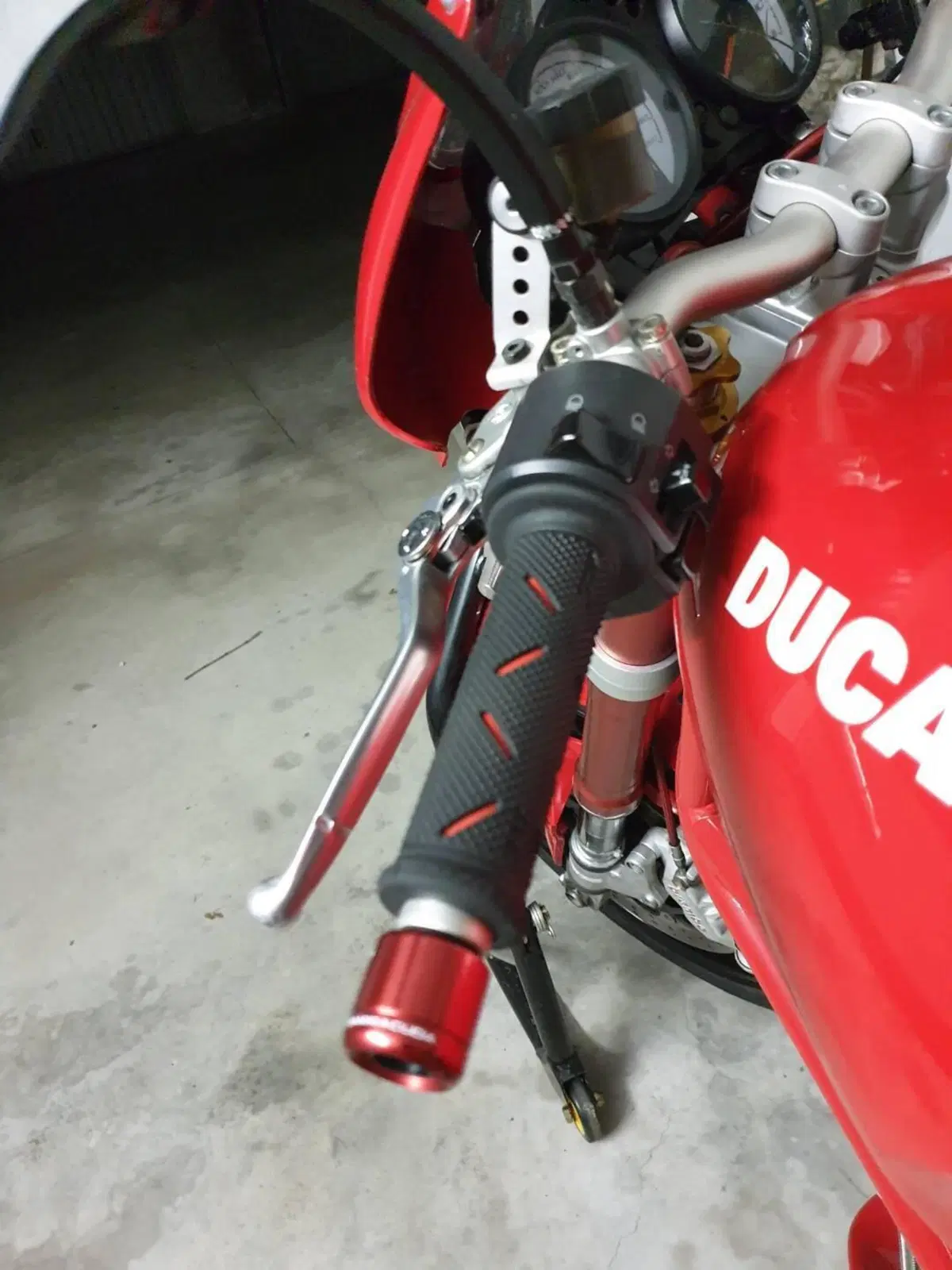 Ducati Monster S2R 1000 (10)