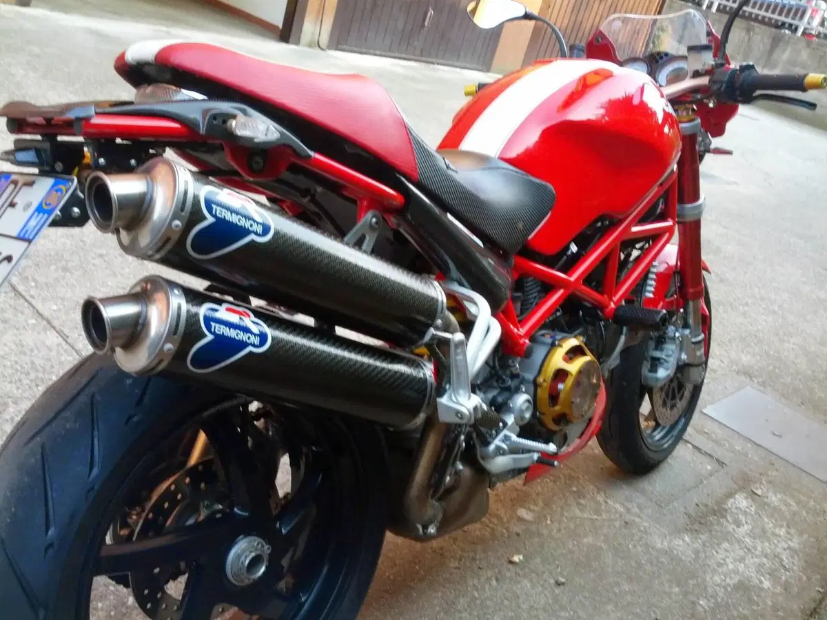 Ducati Monster S2R 1000 (15)