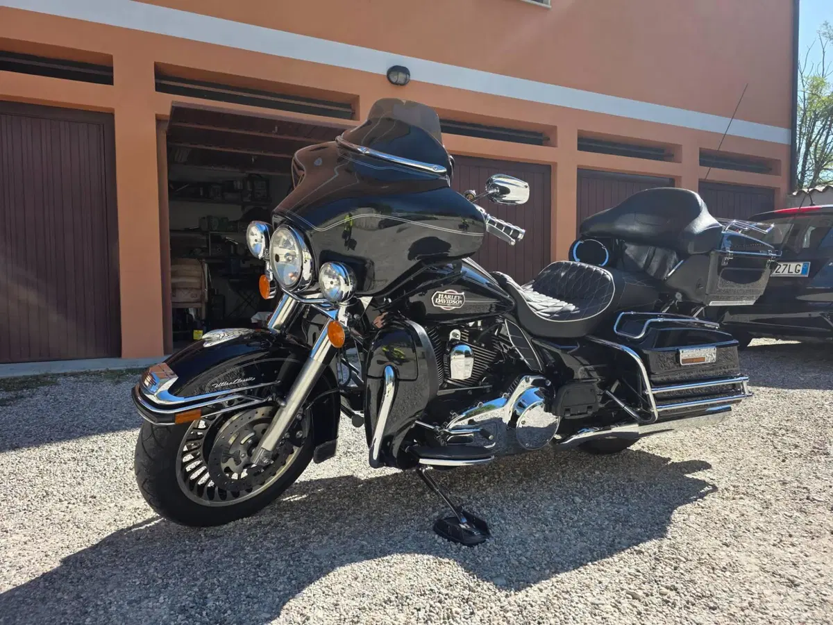 Harley-Davidson 1584 Electra Glide Ultra Classic (2008 - 13) - FLHTCU (10)