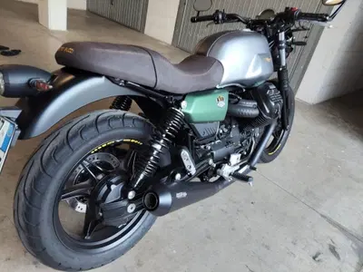 Moto Guzzi V7 Stone Centenario (2021 - 22) usata