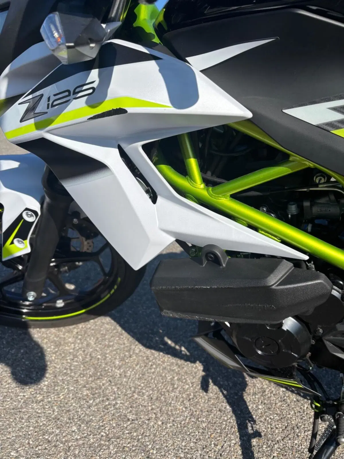 Kawasaki Z 125 (2021 - 24) (5)