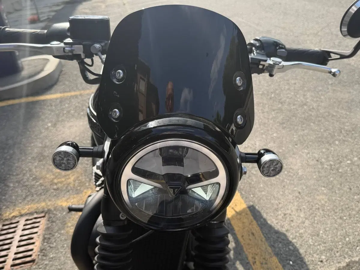 Triumph Bonneville T120 Black (2026) (11)