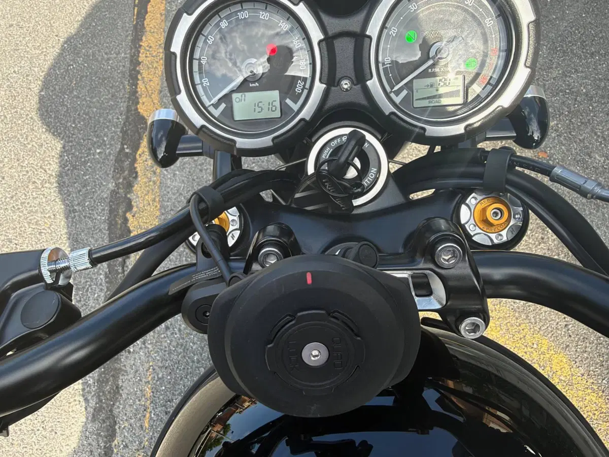 Triumph Bonneville T120 Black (2026) (14)