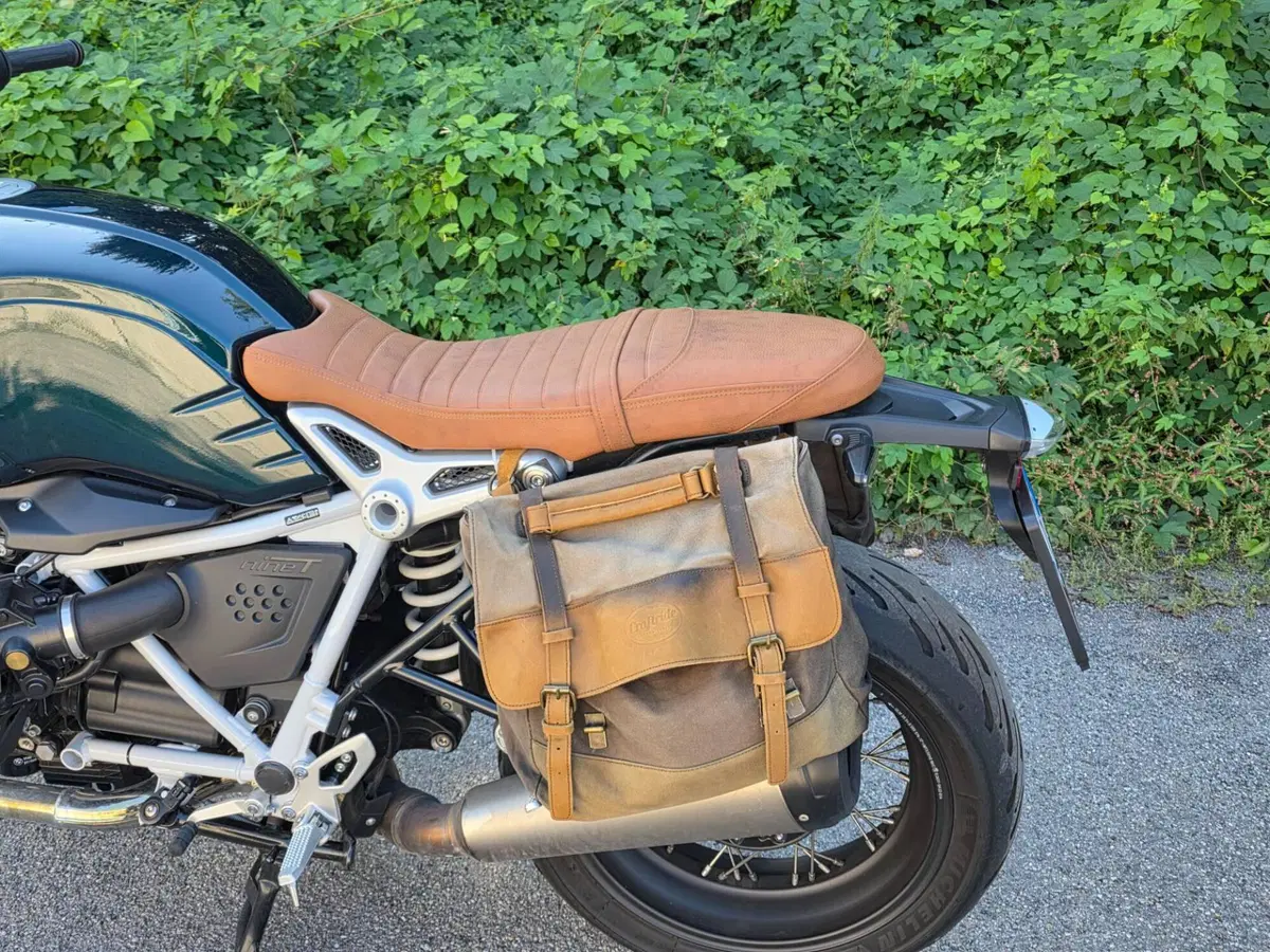 Bmw R nineT Pure (2021 - 24) (6)
