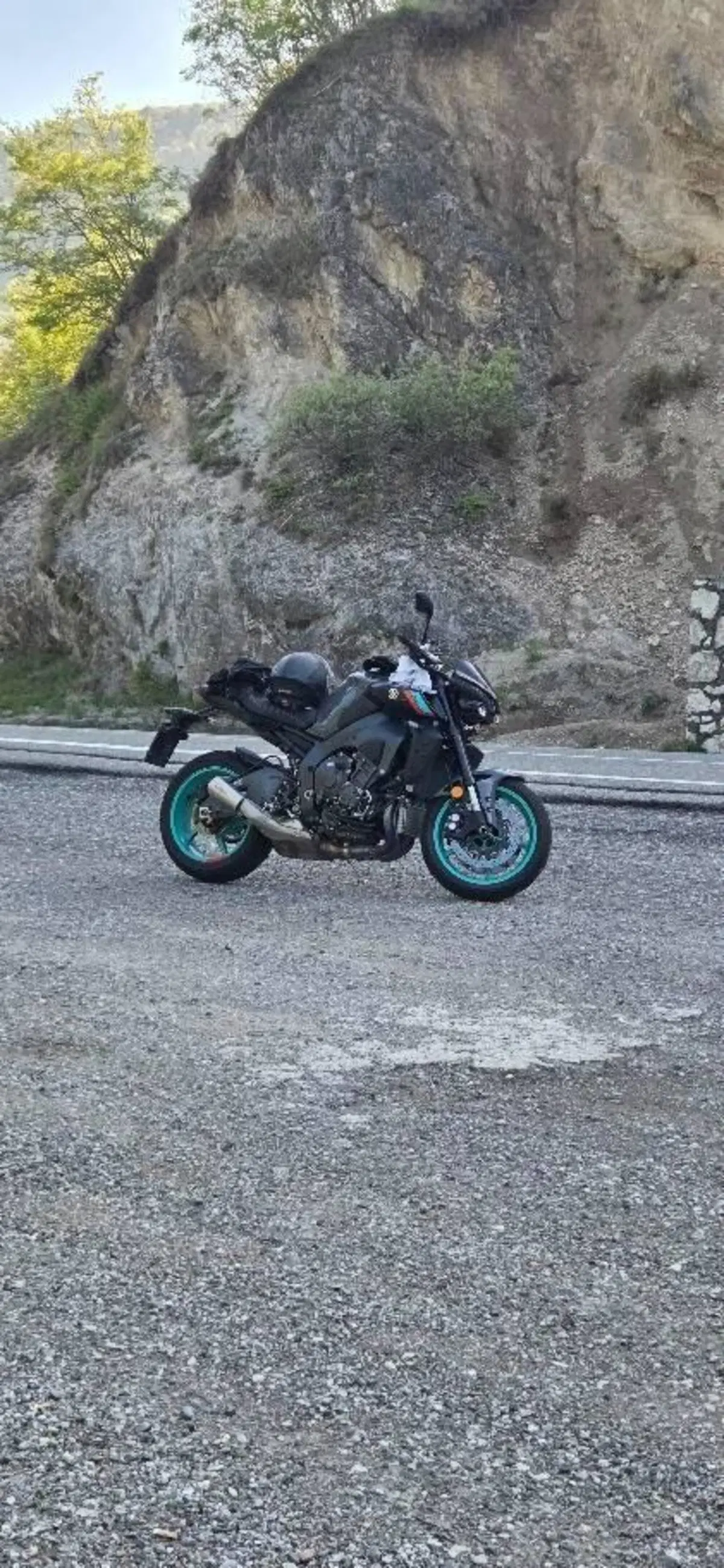 Yamaha MT-10 (2022 - 26) (3)