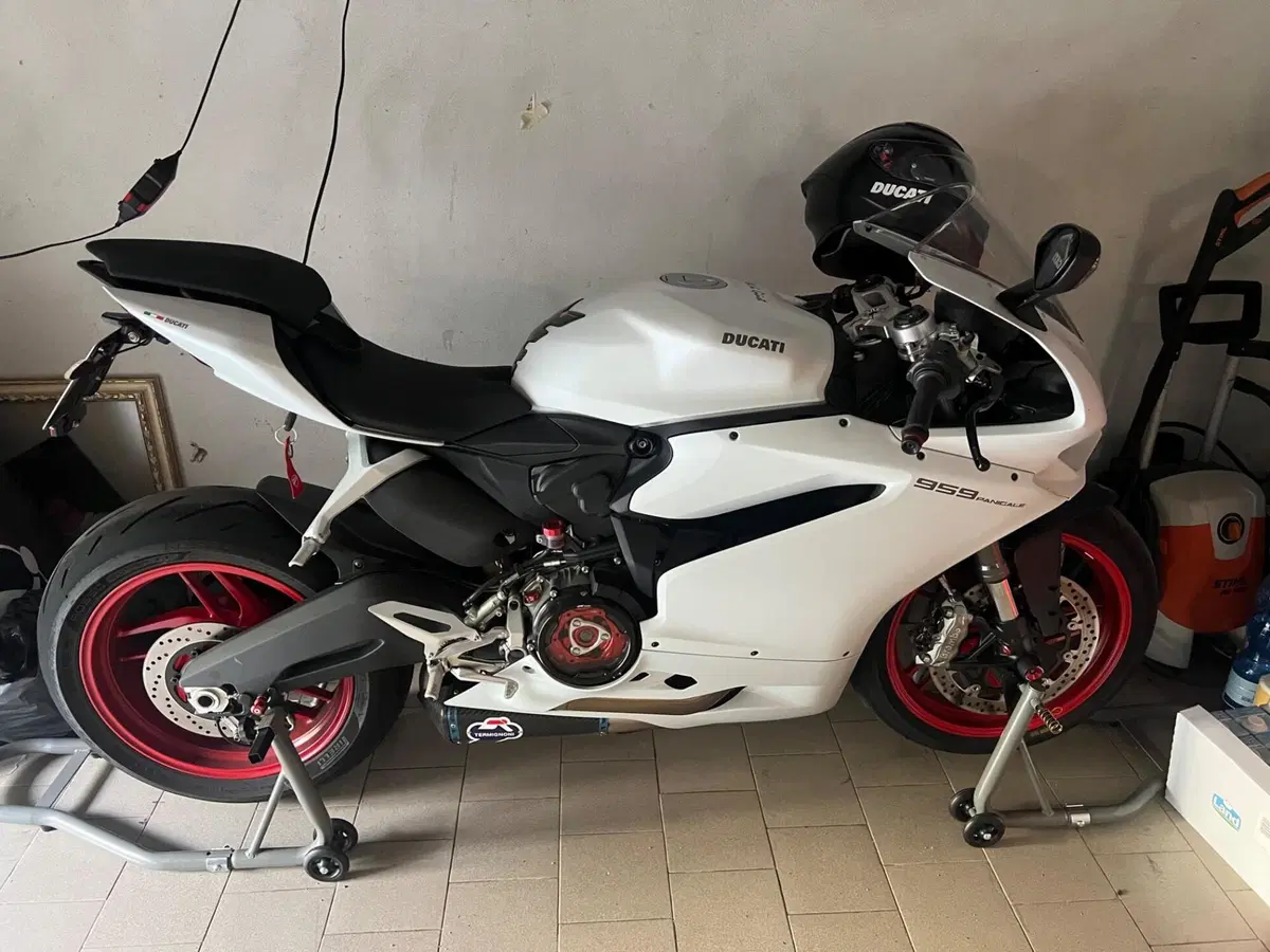 Ducati 959 Panigale (2016 - 19)