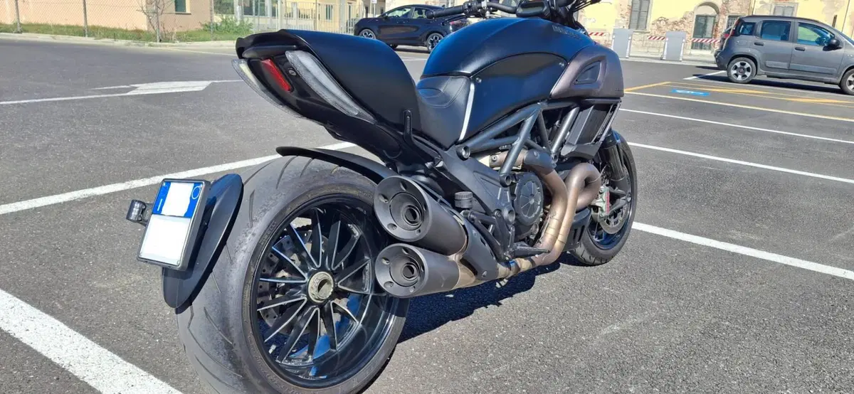 Ducati Diavel 1200 (2014 - 16) (4)