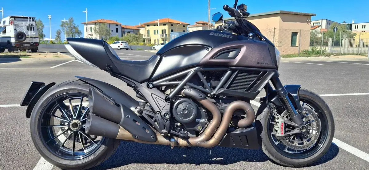 Ducati Diavel 1200 (2014 - 16) (10)